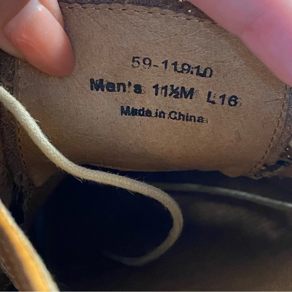 Johnston & Murphy Upton Tan Suede Shoes Mens 11.5 Leather Perforated Oxford
